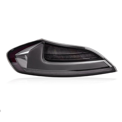 09-16 BMW Z4/E89을 특수 설계된 LED 꼬리 조명 조립 장치 수정으로 개선하십시오.