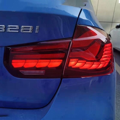 BMW 3 시리즈 f30 F35 후면등을 다른 드래곤 스케일 LED M4 스타일로 업그레이드하십시오.