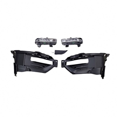 표준 보디 키트 포드 익스플로러 2020 OE NO. LB5B-17F775-BOW의 전면 배머 조립