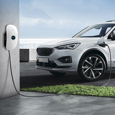 7Kw AC 충전 및 CCS 인터페이스와 에너지 빠른 전기 자동차 충전 스테이션