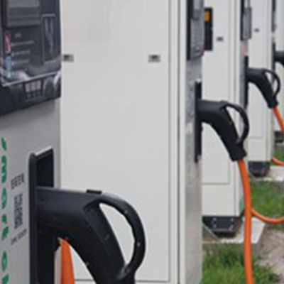 400KW 출력 전력 CCS 인터페이스 맞춤형 현대 디자인 EV 충전 스테이션